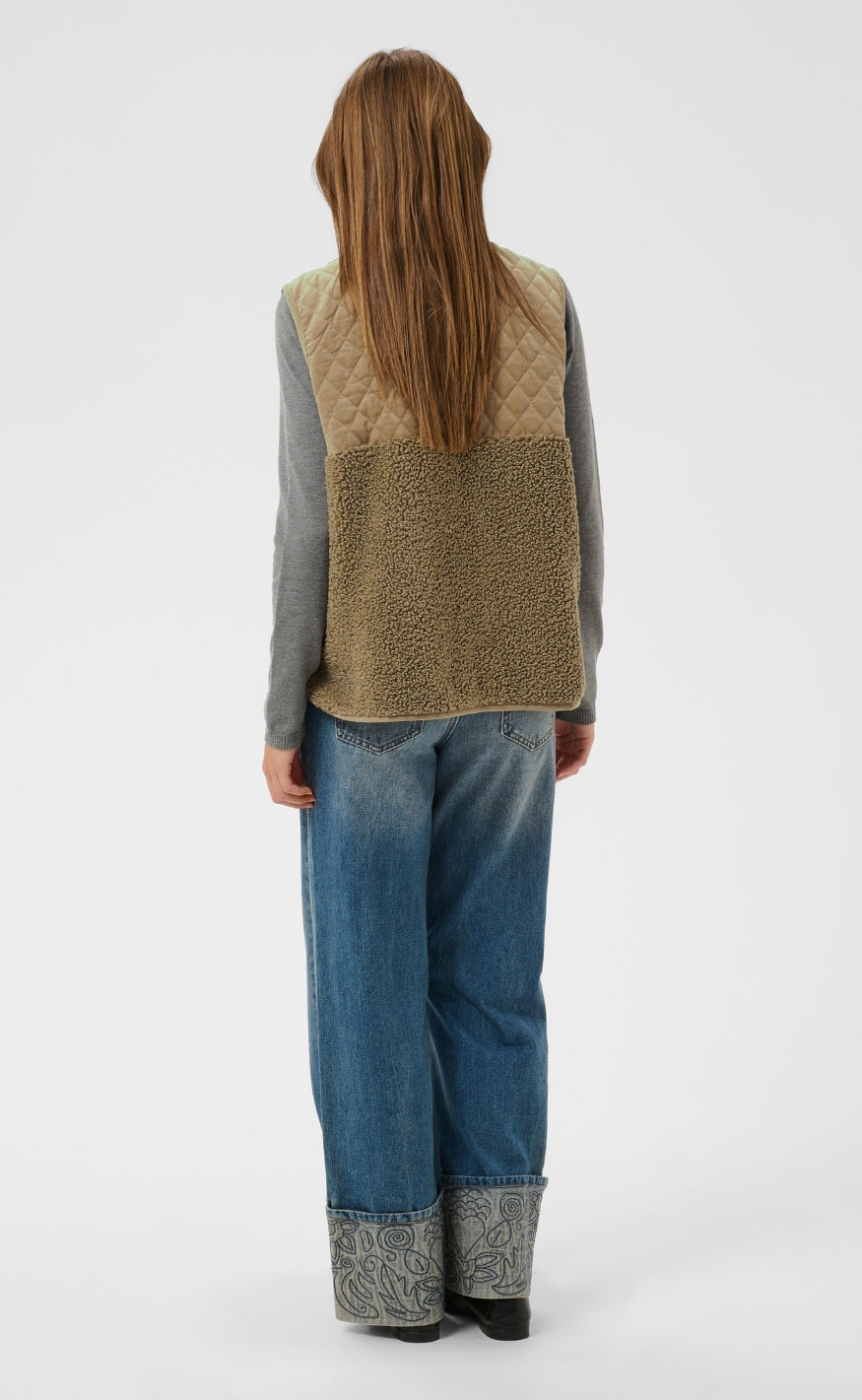 Culture Vest - Lenia - Timber Wolf