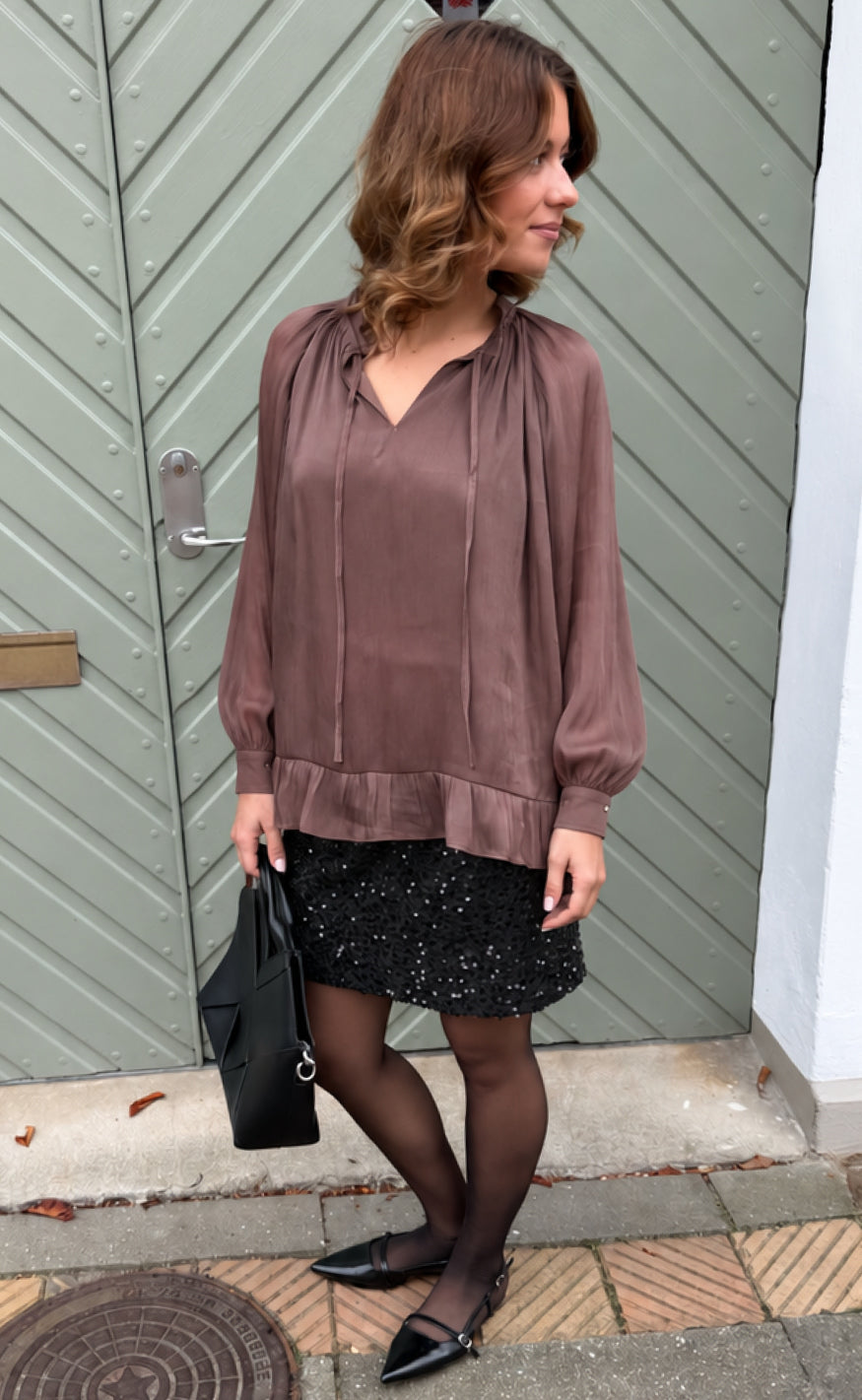 Say INA Copenhagen Bluse - Freja - Shiny Dark Brown