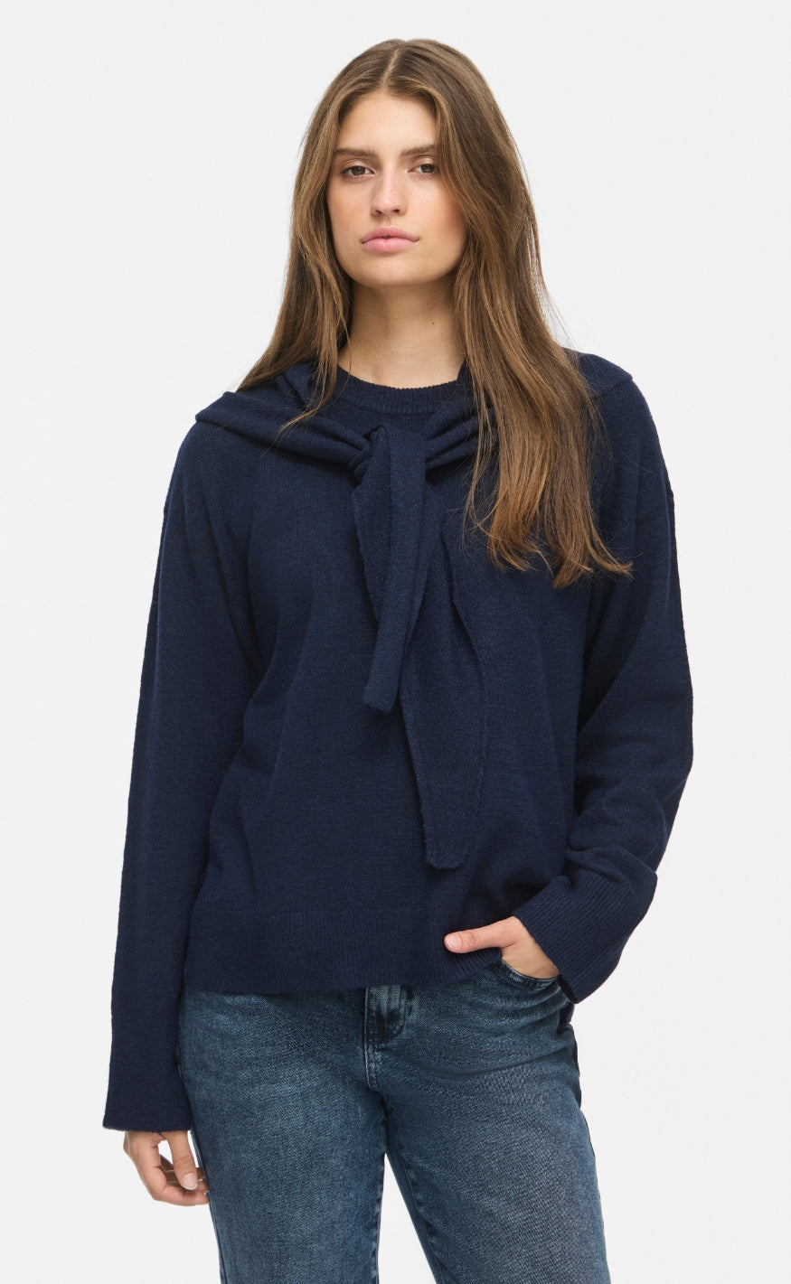 Noisy May Bluse - Sabrina Scarf - Navy Blazer