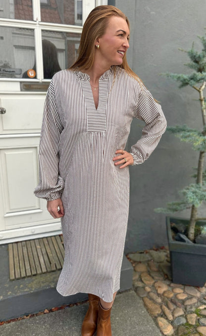 Say INA Copenhagen Kjole - Winnie New LS - Brown Striped
