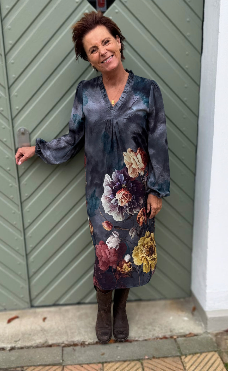 Say INA Copenhagen Kjole - Katiah LS - Dark Grey Watercolours W. Flowers