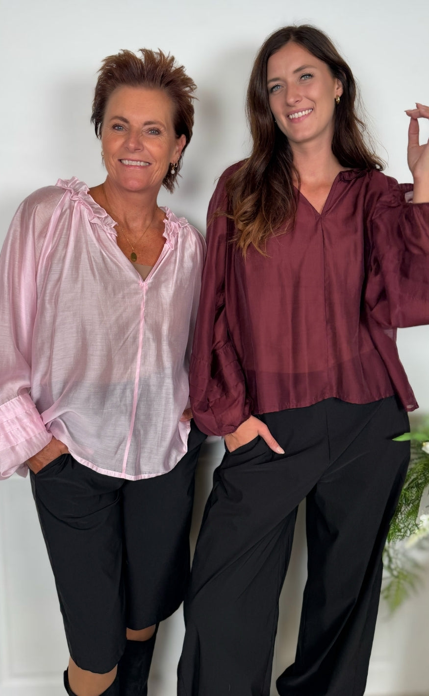 Black Colour Bluse - Linda - Plum