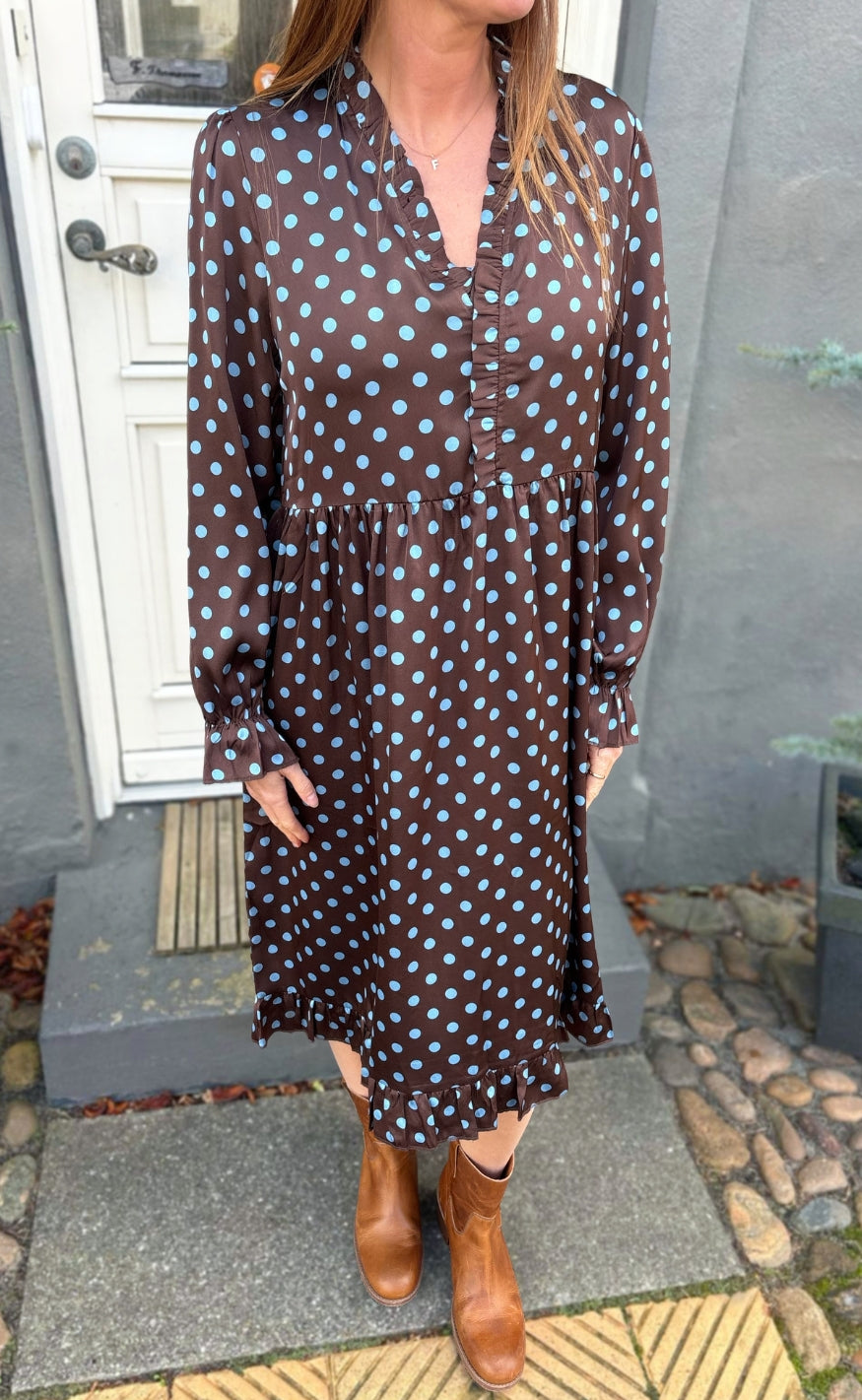 Say INA Copenhagen Kjole - Catja - Dark Brown W. Blue Dots