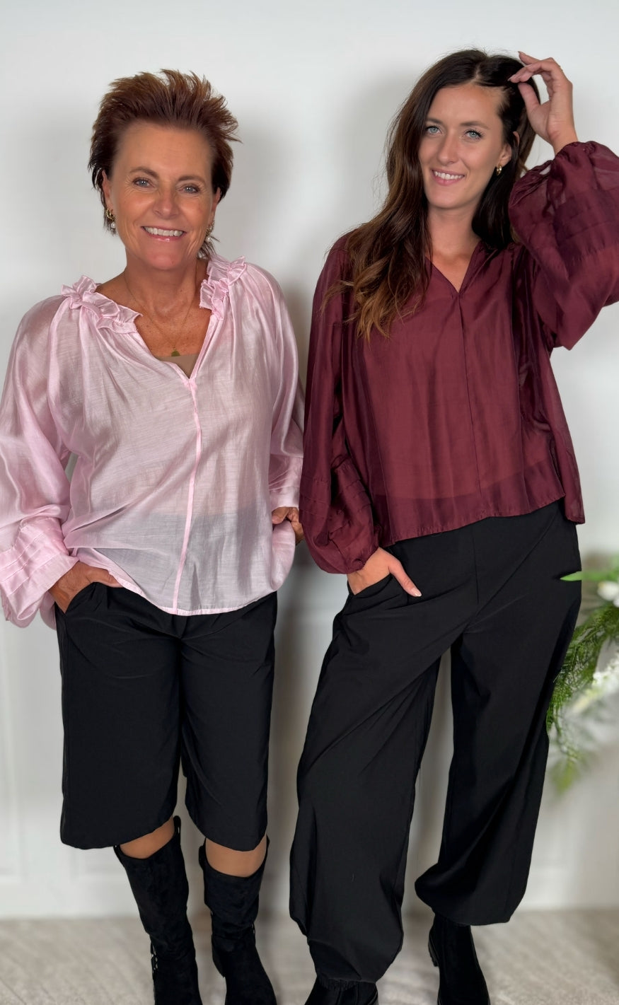 Black Colour Bluse - Linda - Plum