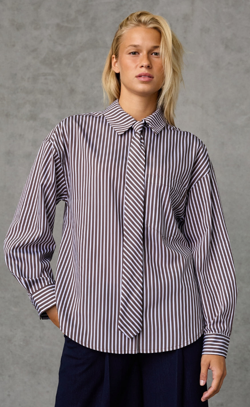 Love & Divine Skjorte - Love1663 - Brown Stripe