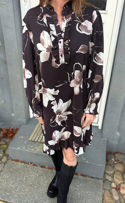 Say INA Copenhagen Kjole - Pia - Dark Brown W. Flowers