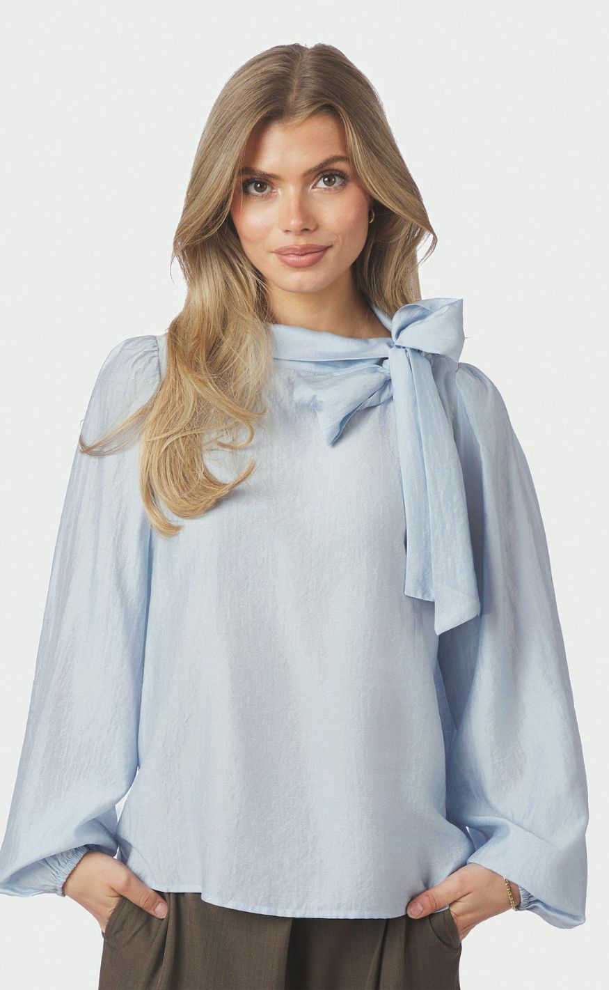Neo Noir Bluse - Selene Crisp - Light Blue