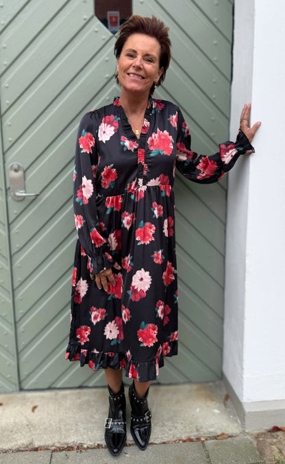 Say INA Copenhagen Kjole - Catja - Black W. Red/Pink Flowers