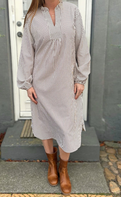 Say INA Copenhagen Kjole - Winnie New LS - Brown Striped