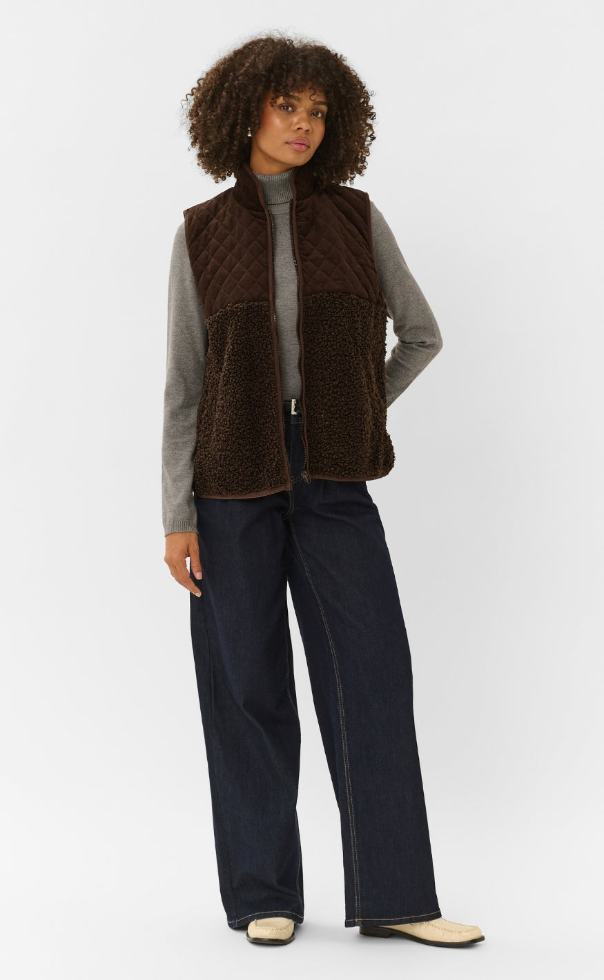 Culture Vest - Lenia - Coffee Bean