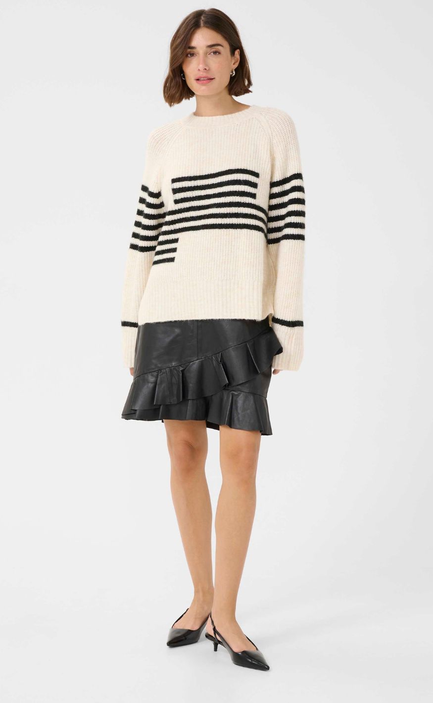 Culture Pullover - Nicky Kimmy - Whitecap/Black