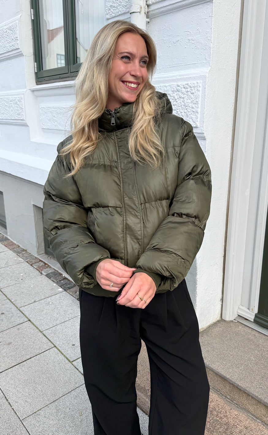 Say INA Copenhagen Jakke - Ella Puffer - Shiny Olive Green