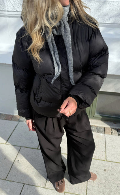 Say INA Copenhagen Jakke - Ella Puffer - Matte Black