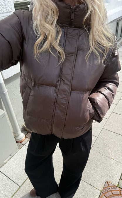 Say INA Copenhagen Jakke - Ella Puffer - Shiny Dark Brown
