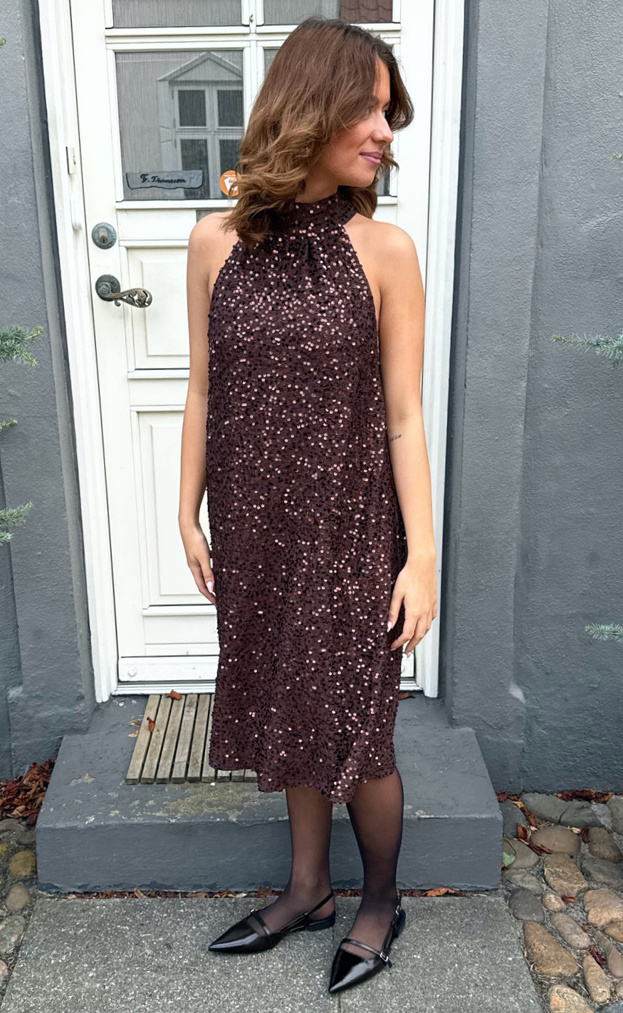 Say INA Copenhagen Kjole - Janessa Halterneck - Brown Sequin