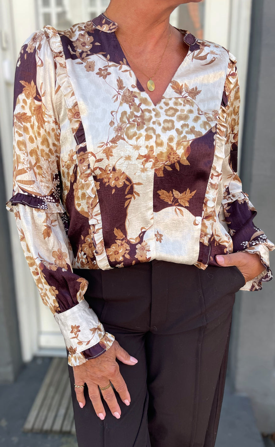 Say INA Copenhagen Skjorte - Eliana - Brown w. Creme Florals