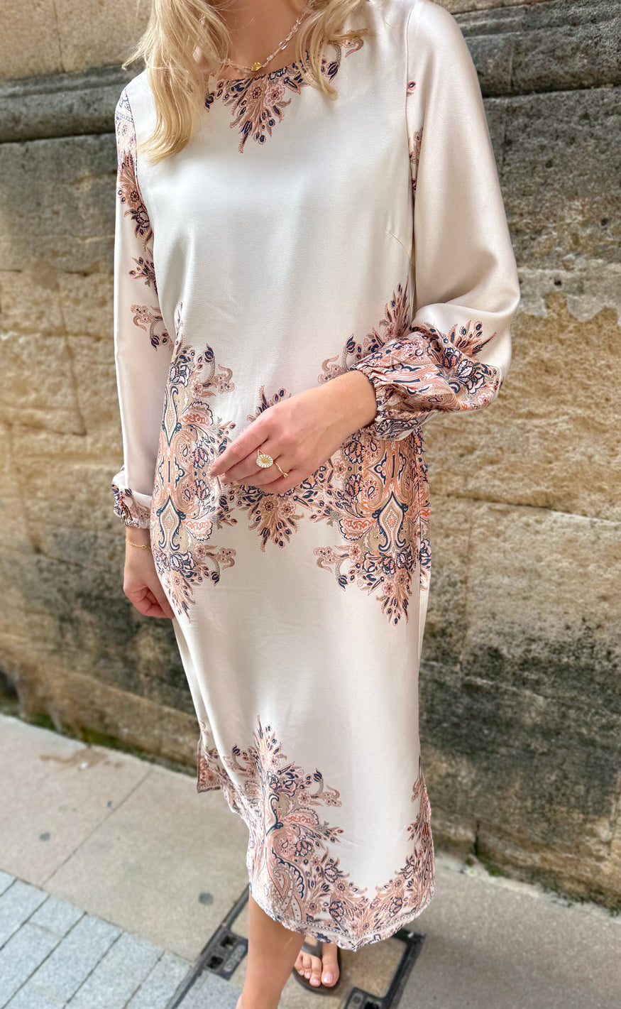 Liberté Kjole - Wennise - Creme Paisley