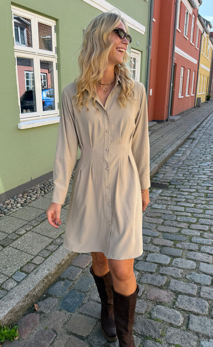 Say INA Copenhagen Kjole - Mille - Beige