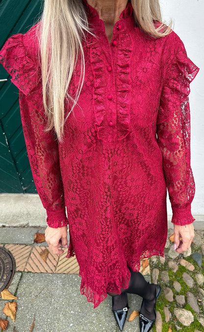 Say INA Copenhagen Kjole - Pia Lace - Bordeaux