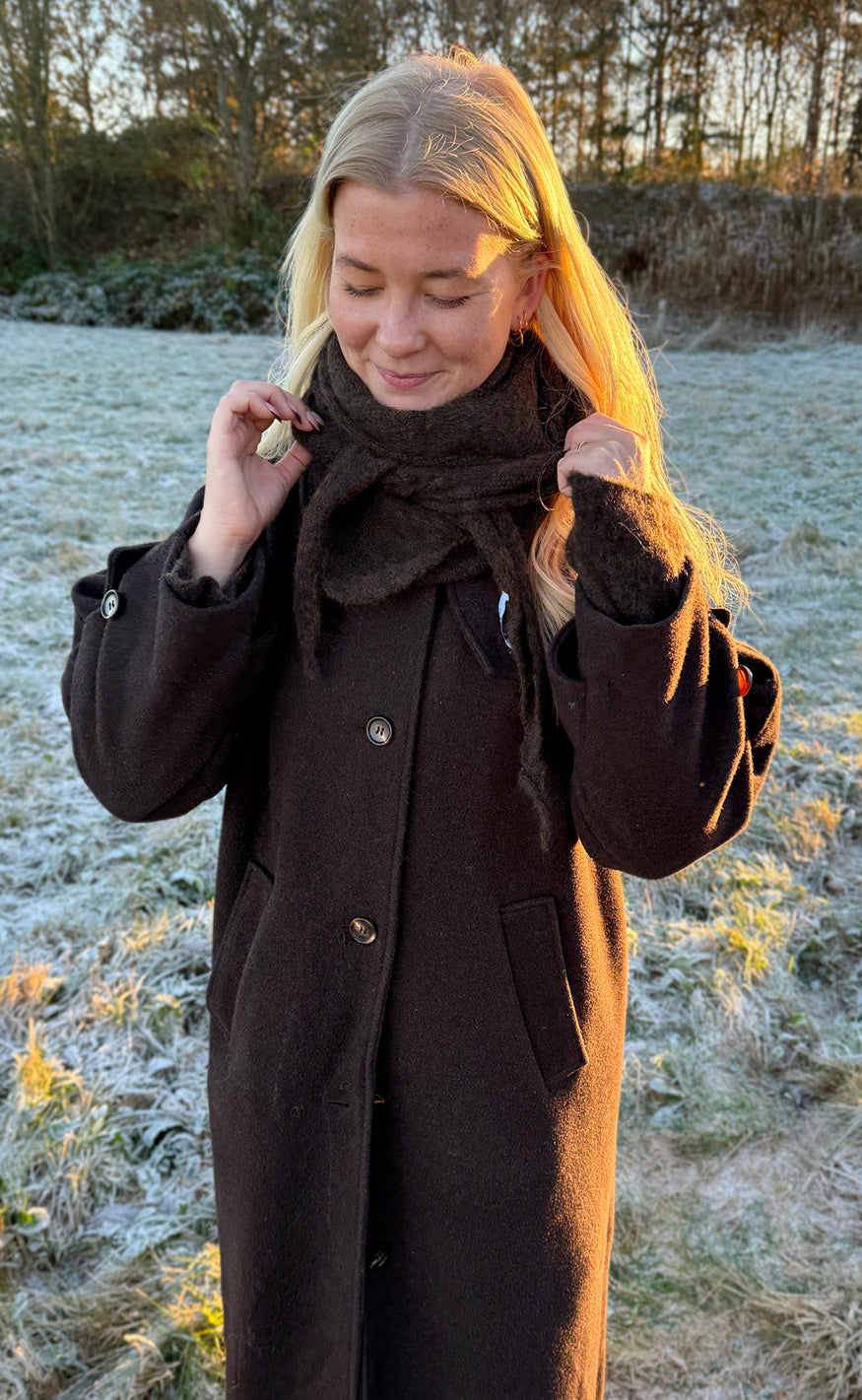 Say INA Copenhagen Tørklæde - Myrna - Dark Brown