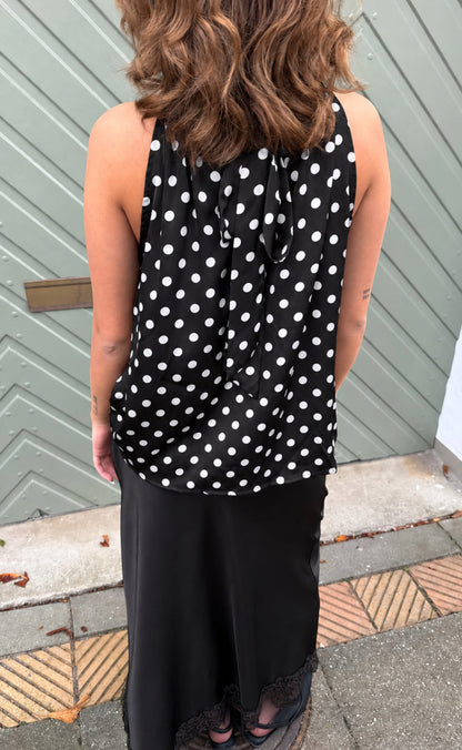 Say INA Copenhagen Top - Malina - Black W. White Dots
